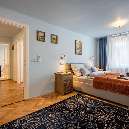 The Angels Old Town *