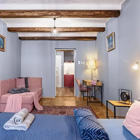 The Angels Old Town * Cracovia